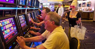 Filipino players enjoying sports betting on taya555 mobile platform